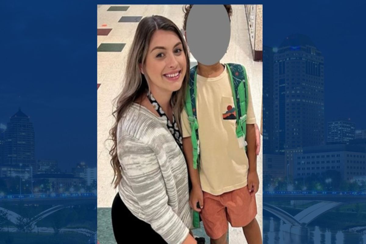 Rubano auto col figlio dentro, mamma prova a fermarli: investita e uccisa