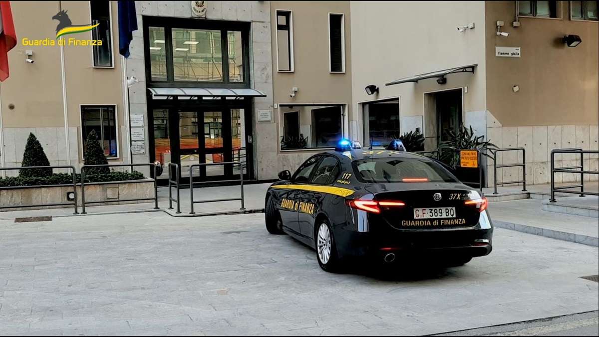 VIDEO | Palermo, sequestro da 28 milioni di euro per imprenditore nel settore del trasporto merci