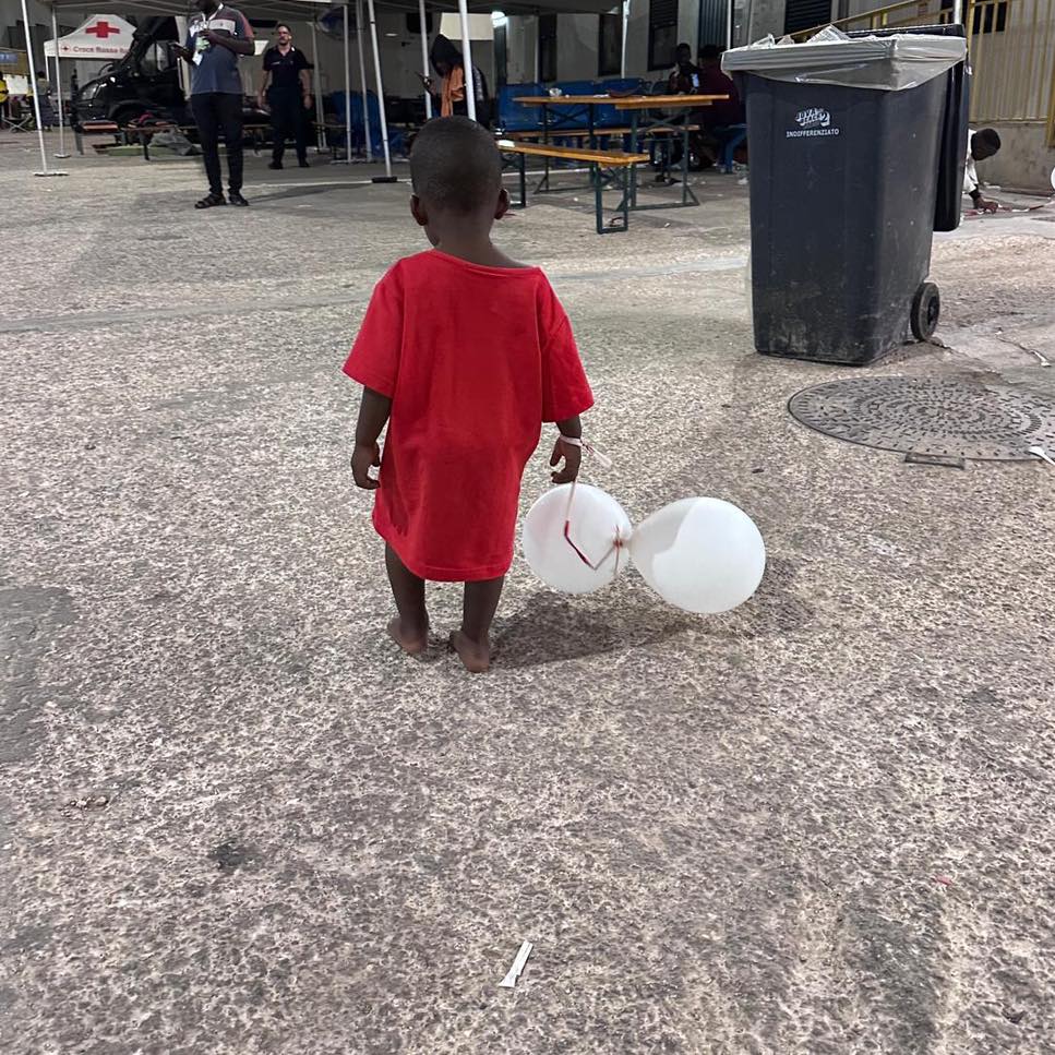 L’altra faccia della migrazione, oltre i numeri: il dramma dei minori stranieri non accompagnati