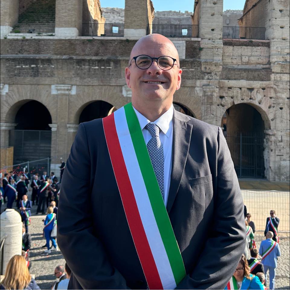 Palermo, a Balestrate in spiaggia sventola Bandiera verde