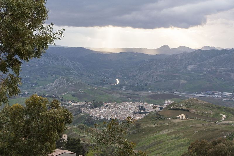 Campofranco, interventi per migliorare la viabilità