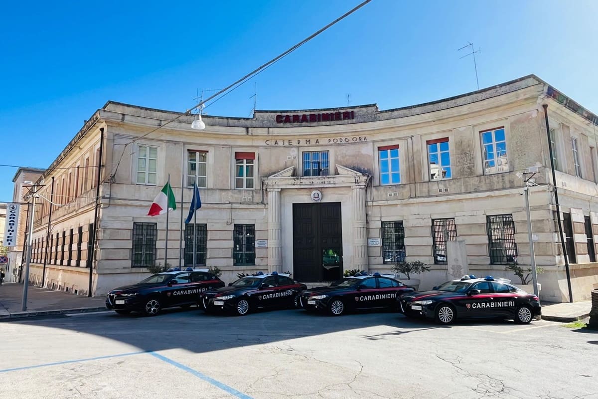 Spedizione punitiva contro un 23enne a Ragusa, denunciate tre ragazze: ecco il movente