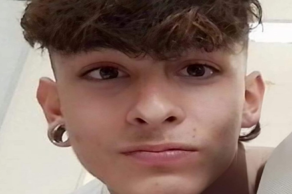 Annegato a 17 anni per salvare un amico, dolore per la morte di Alex a Scoglitti: “Un eroe”