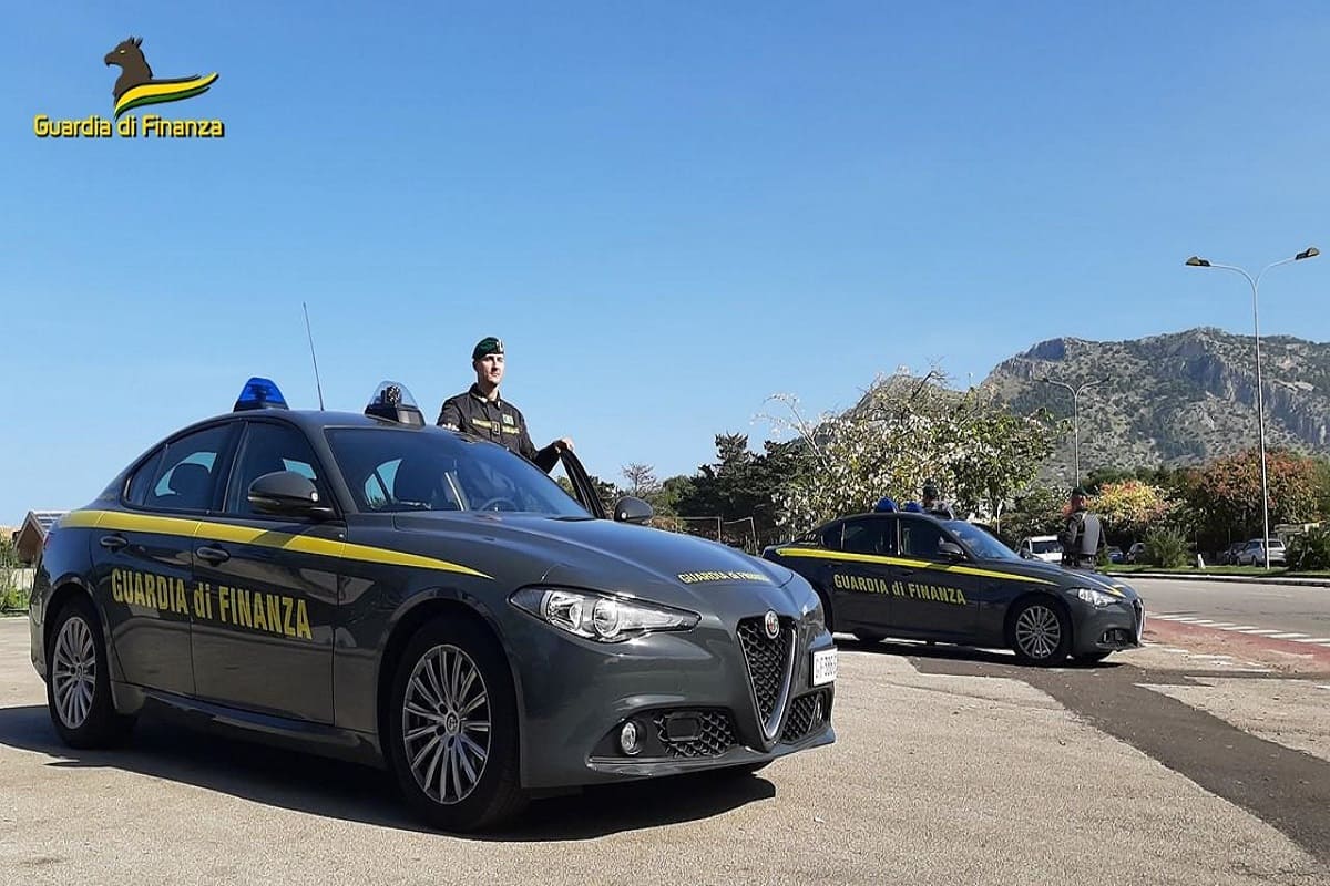 VIDEO | Il legame con Cosa nostra e le estorsioni, arrestato il latitante Angelo Stracuzzi