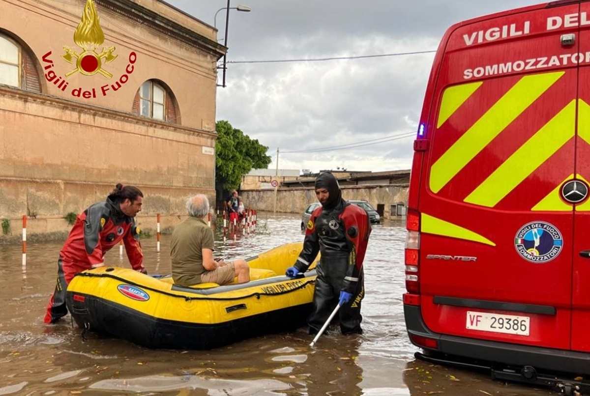 Palermo, torna la pioggia e anche i disagi: allagamenti nella zona del cimitero dei Rotoli