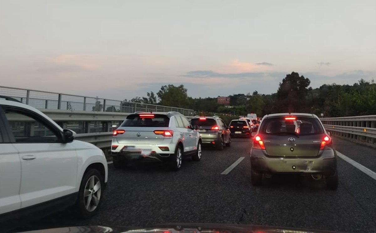 Traffico sull’autostrada Palermo-Catania, code di 5 chilometri vicino al cantiere di Bagheria