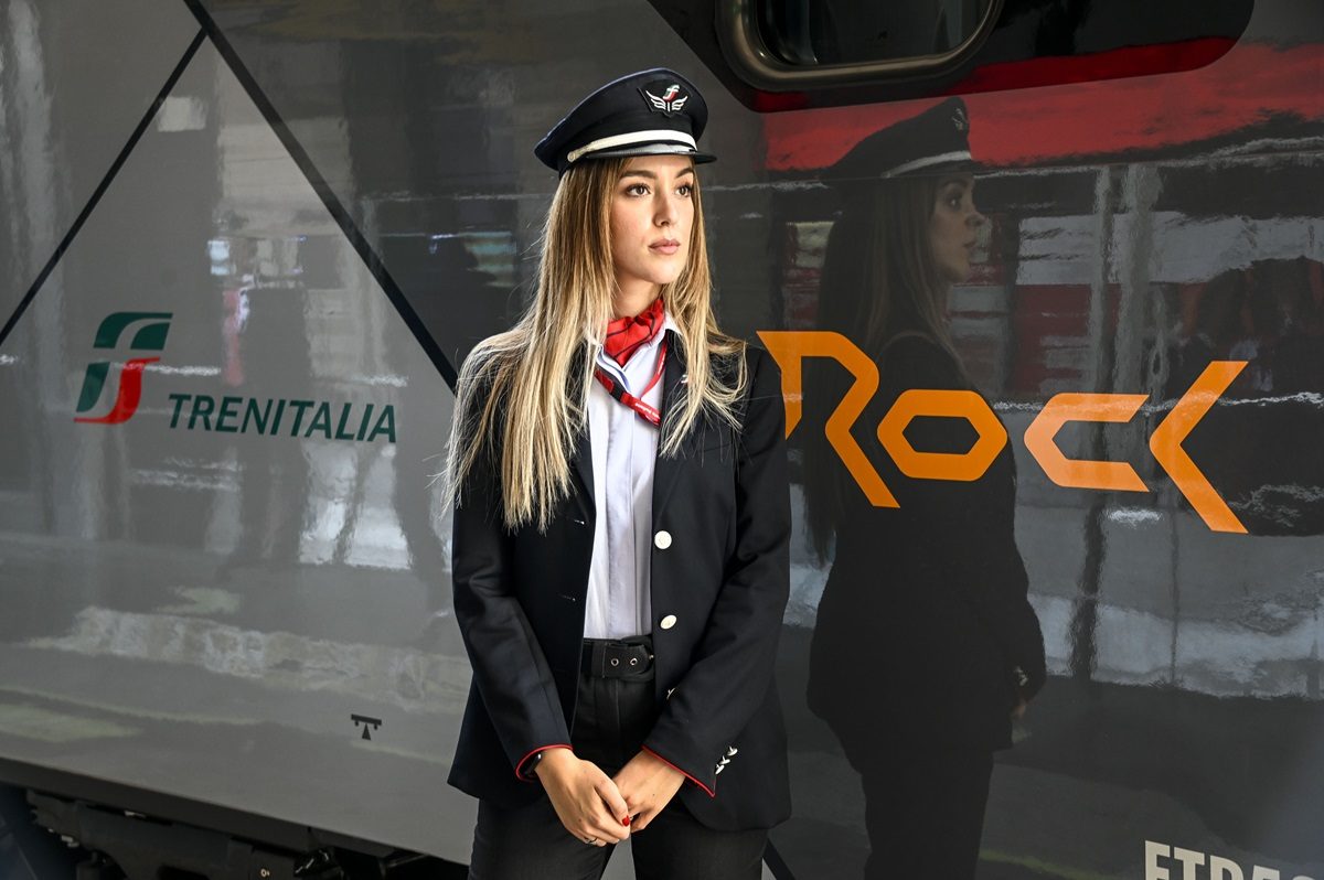 Come diventare capotreno? Tutte le informazioni e i requisiti