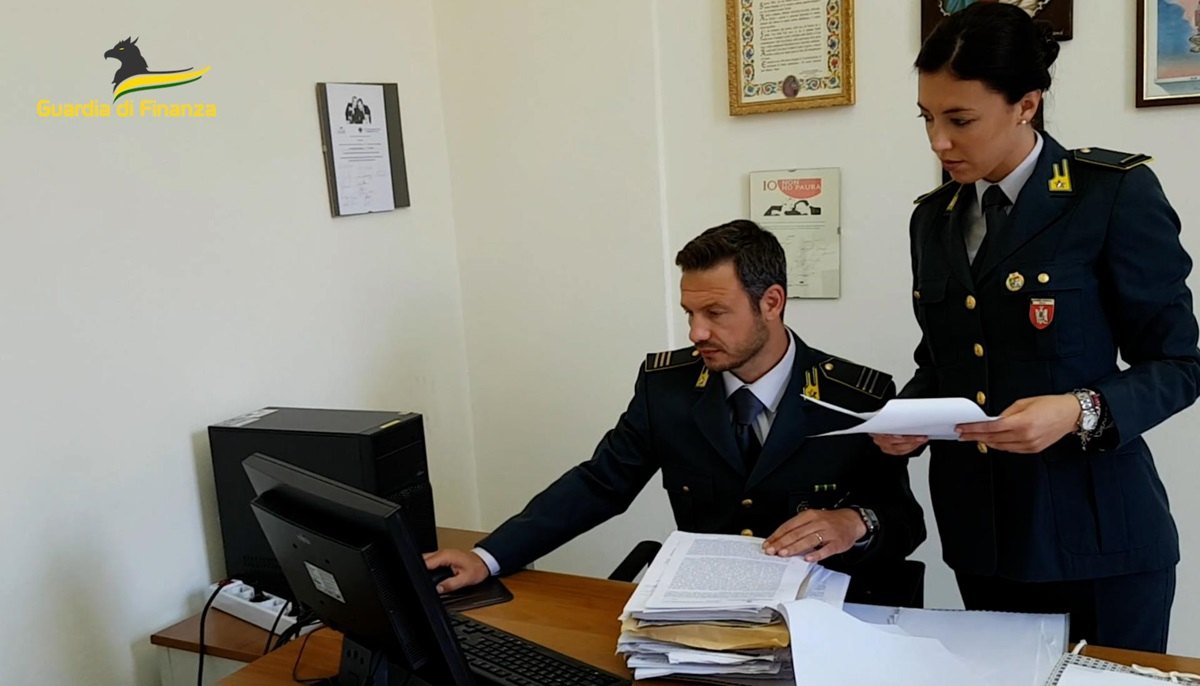 Catania, evasione fiscale da oltre 6 milioni di euro: nel mirino una società dedita al commercio di carni