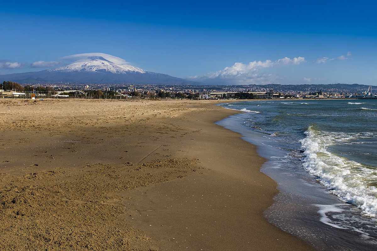 Plaia di Catania, revocato divieto balneazione sbocco canale Arci