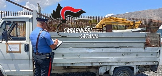 Tolleranza zero contro i reati ambientali: denunciati padre e figlio dai Carabinieri nel Catanese