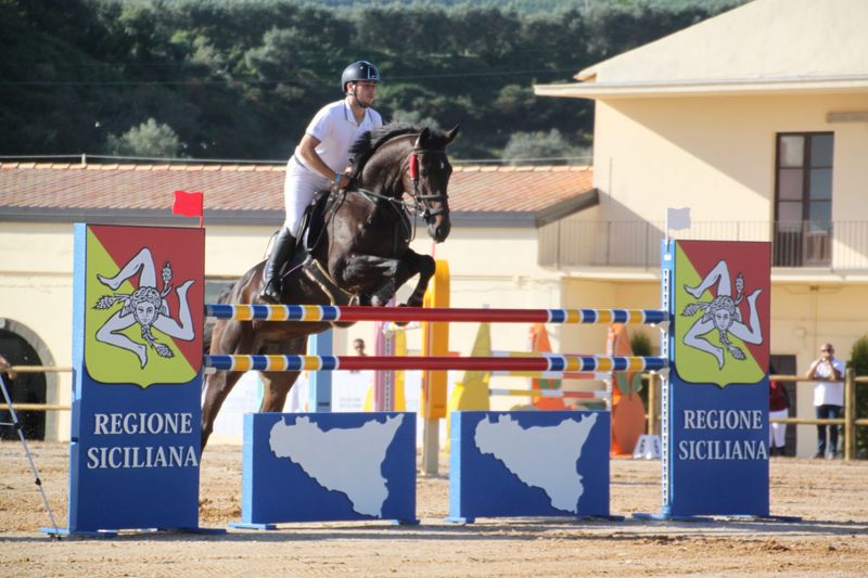 La triste parabola di Tenuta Ambelia, centrale per Musumeci ma trascurabile per Schifani