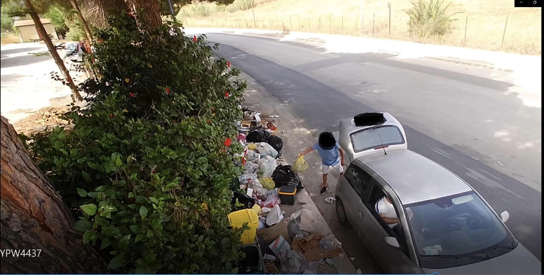 Abbandono rifiuti, “passi in avanti” con le fototrappole ad Agrigento