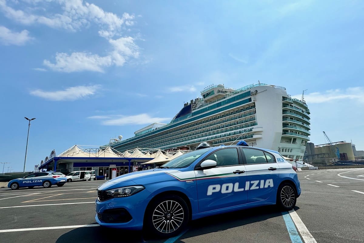 Violenza sulla nave da crociera, cameriere aggredito con un bicchiere: denunciato palermitano