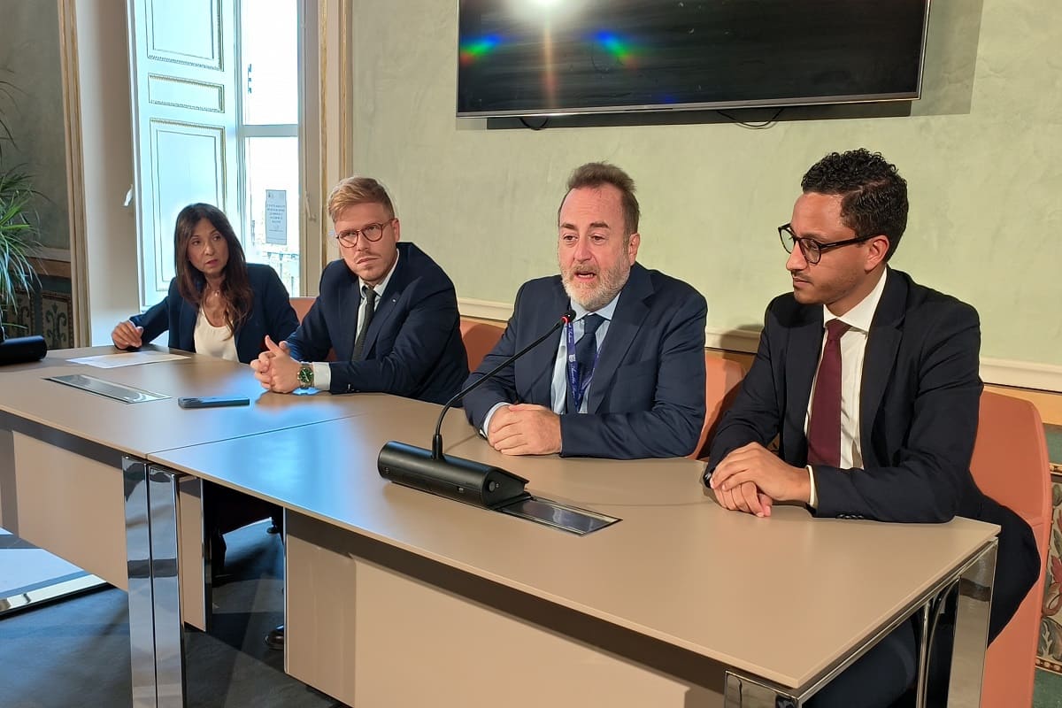 VIDEO | Ddl anti-crack in aula all’Ars, manca Schifani e parte lo scontro per il rinvio