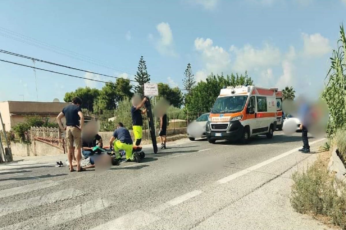Tragedia sfiorata in strada, turista investita a Pozzallo: intervengono i soccorsi
