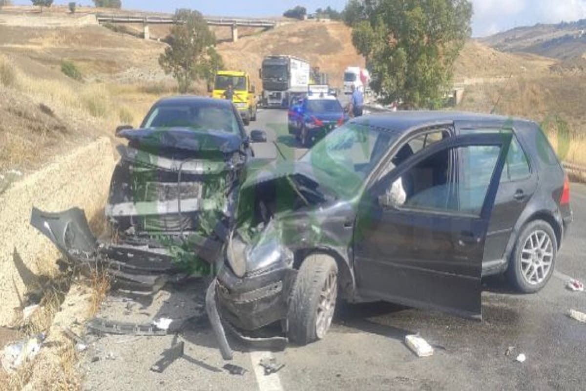 Drammatico incidente sulla Statale 118: 4 feriti, interviene l’elisoccorso nell’Agrigentino