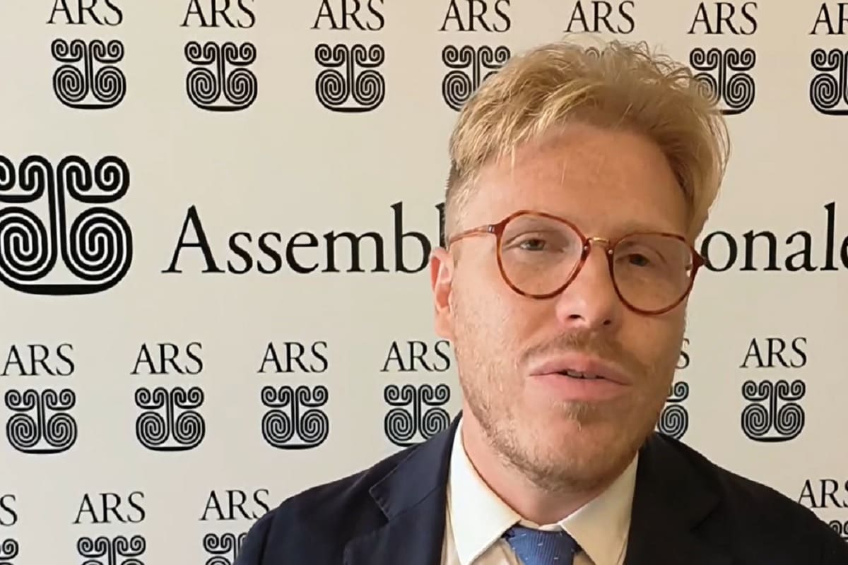 “Terremoto” per Sud Chiama Nord, La Vardera rompe con De Luca: “Distanze siderali”