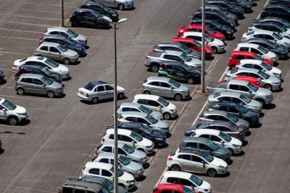 Mercato automobilistico italiano, tra sostenibilità e innovazione: tendenze, cambiamenti e futuro