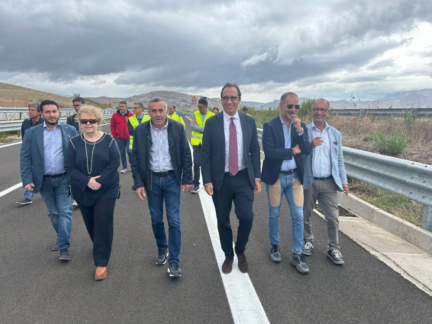 Palermo-Agrigento, riaperti 8 km della Statale 121: “Tratto strategico, fine lavori entro 2024”