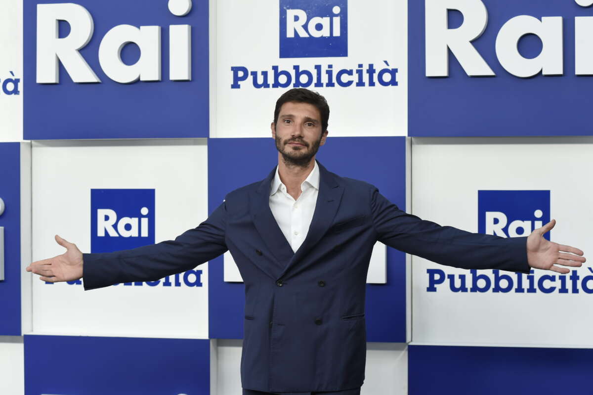 Torna (in anticipo) “Affari tuoi” con Stefano De Martino: ecco tutte le novità