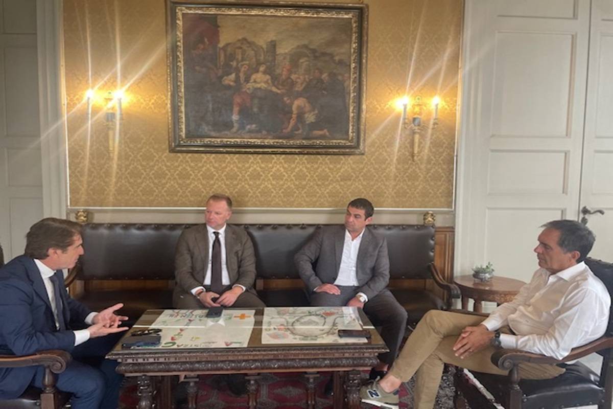 Galleria foto 'VIDEO e FOTO | Calcio, Pelligra al Comune di Catania: “Rinnoviamo impegni per una realtà solida”' - foto 2