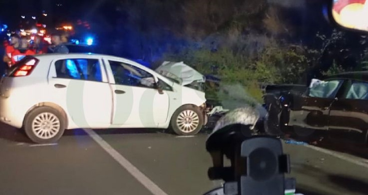 Scontro frontale tra due auto nell’Agrigentino: morta una ragazza di 26 anni