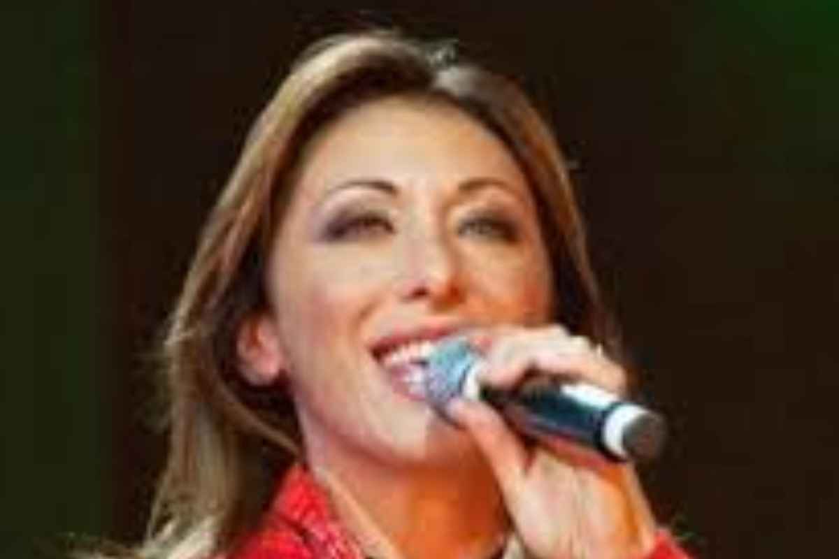 Sabrina Salerno operata per un tumore maligno: “Scoperto dopo un regolare controllo al seno”