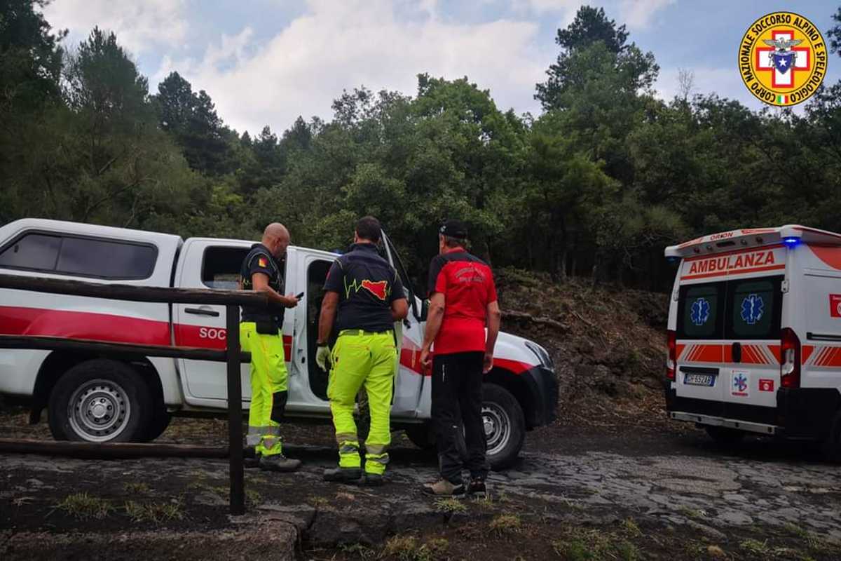 Escursionista ferito sull’Etna: soccorso e condotto in ospedale