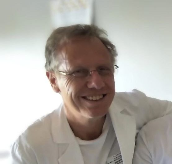 Ragazzi dipendenti dagli smartphone “Necessario un intervento preventivo”