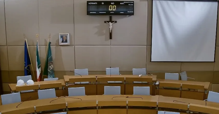 Siracusa, disco verde in Consiglio alla variazione di bilancio