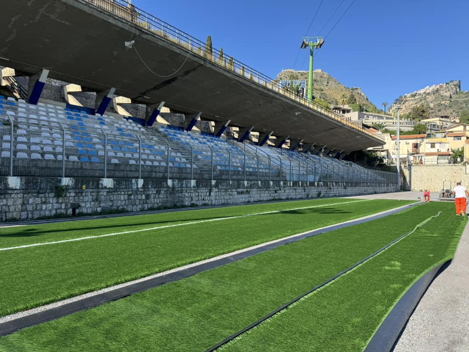 Lo stadio comunale di Taormina prende forma