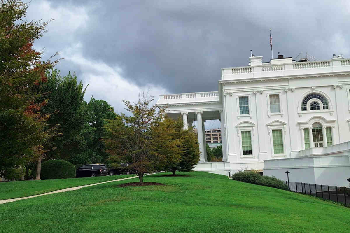 Usa 2024, il quadro a due settimane dal voto tra incertezze e volgarità