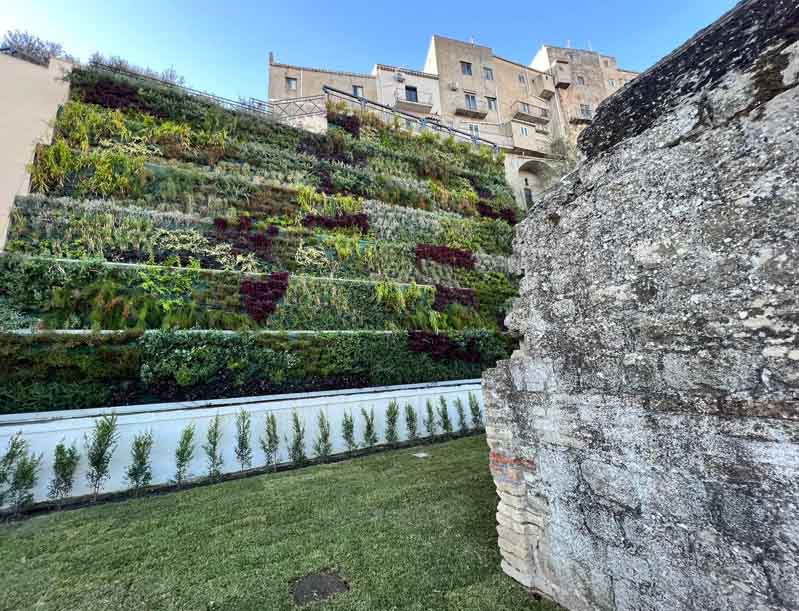 Centuripe, il teatro della Dogana torna a splendere