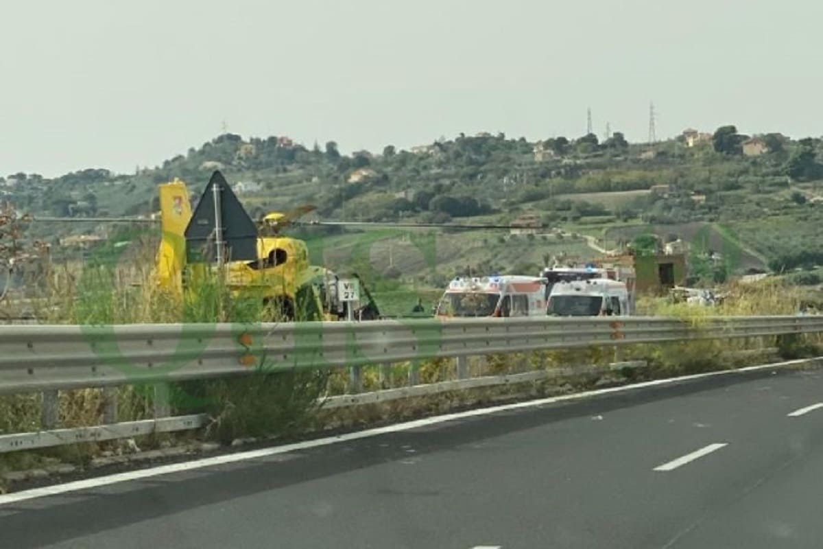 VIDEO | Dramma sulla Statale 640, camper si ribalta: due feriti gravi