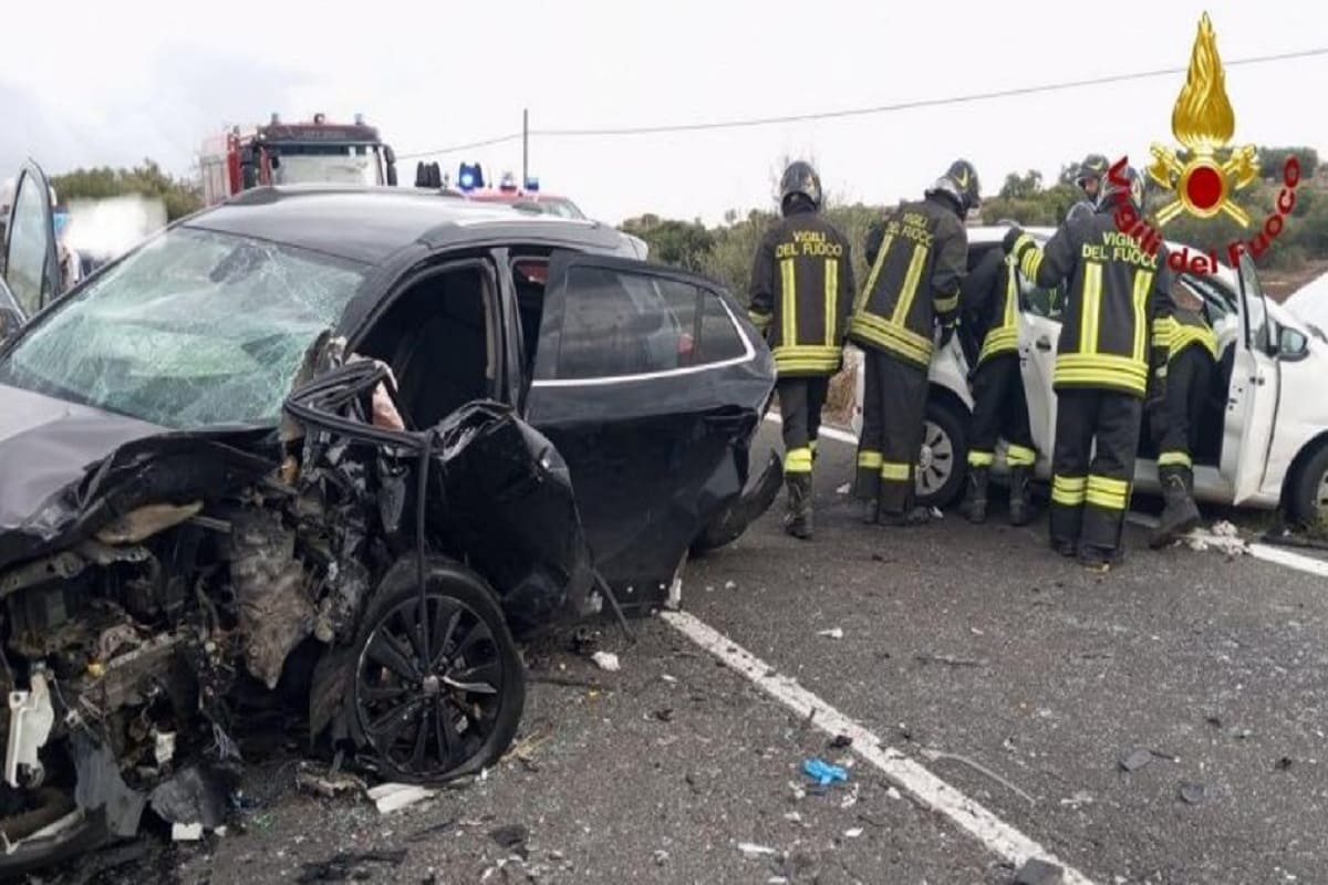 Incidente nel Ragusano, scontro tra due auto: donne ferite