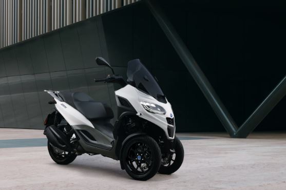 MP3 continua ad evolversi, Piaggio svela il nuovo 310