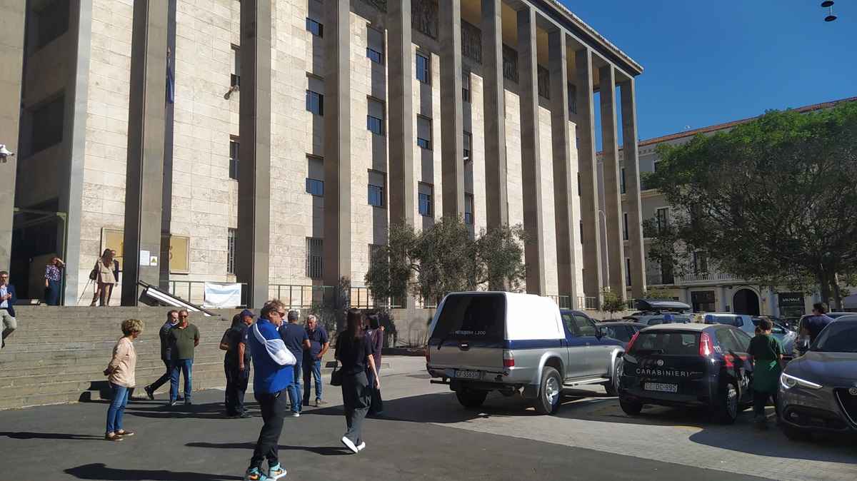 Catania, pestaggio ai due Vigili urbani: per i due aggressori domiciliari e obbligo di dimora