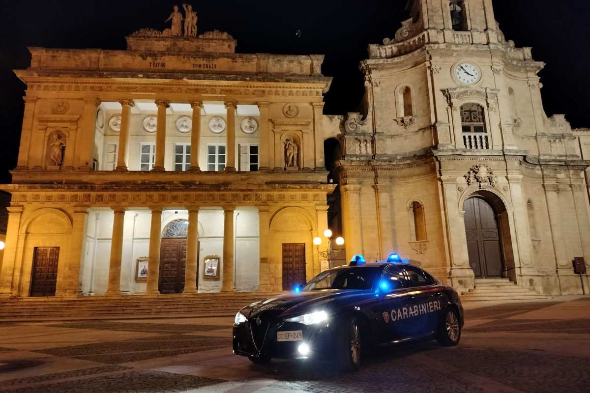 Vittoria, rissa violenta con armi da taglio tra 5 giovani italiani e stranieri: denunciati