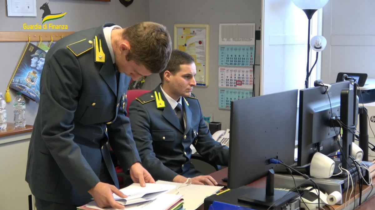 Bancarotta fraudolenta e autoriciclaggio, il maxisequestro da 1 milione e 450 mila euro a Modica