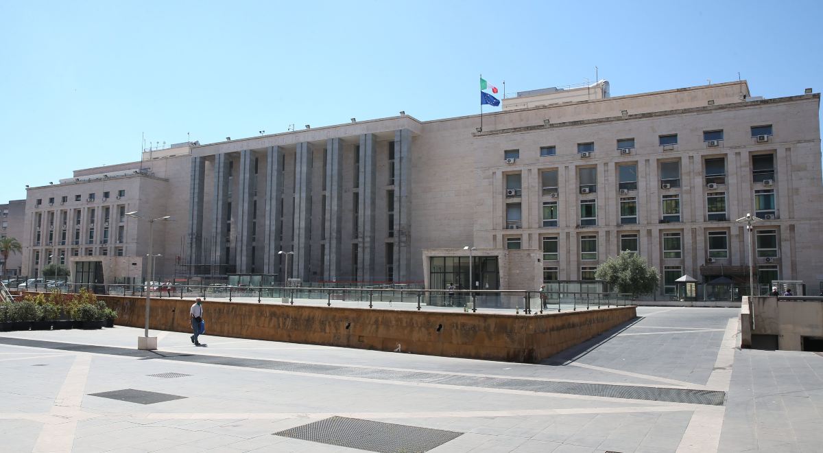 Scandalo appalti in Sicilia, il legale dell’ex manager dopo l’interrogatorio: “Nessun patto corruttivo”