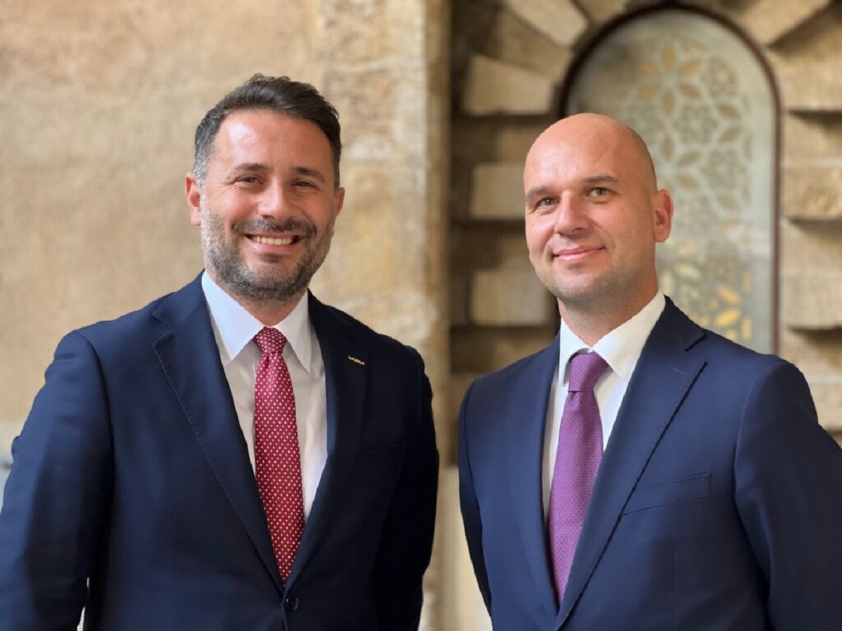 Ars, il M5S contro Dell’Acqua: “Commissario emergenza idrica bocciato, vada via!” Ars, il M5S contro Dell’Acqua: “Commissario emergenza idrica bocciato, vada via!”