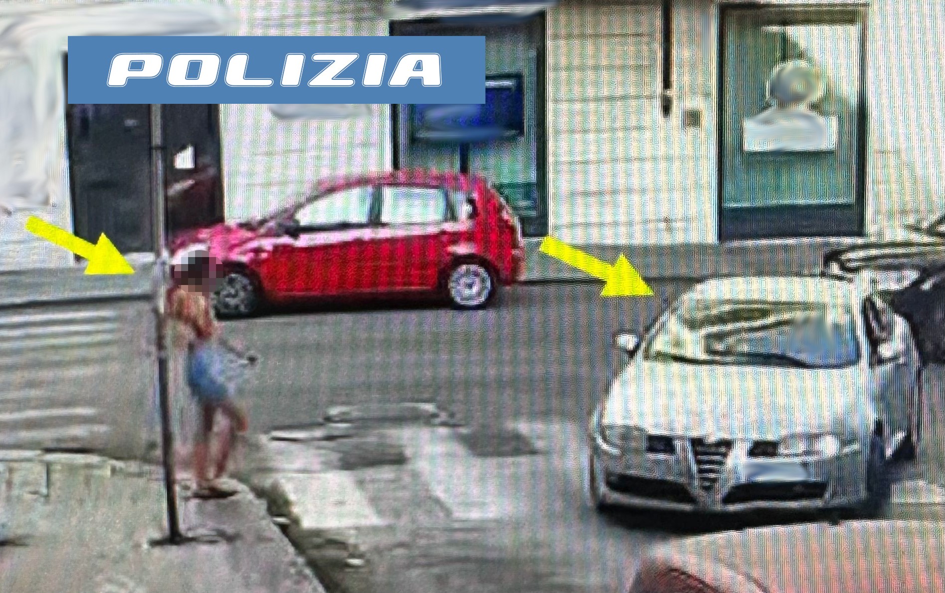 Si denuda davanti a una ragazza in strada, 32enne denunciato