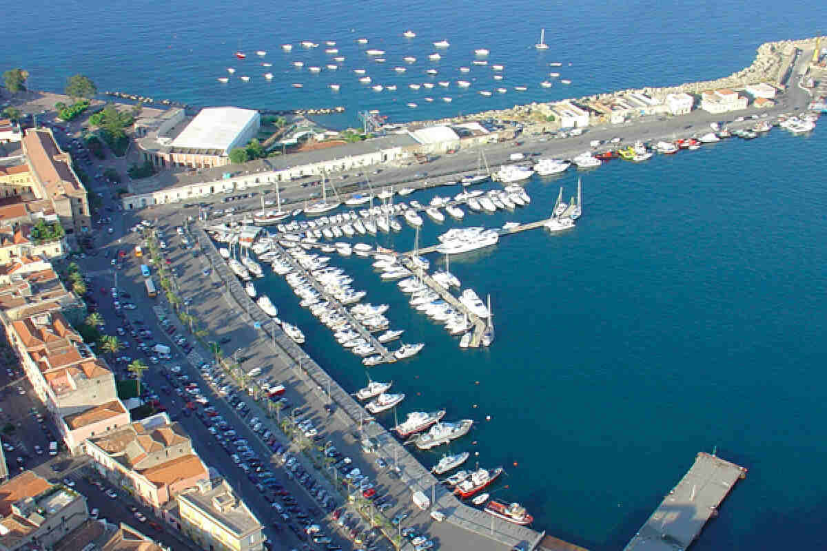 Milazzo, dopo 6 anni di attesa riprendono i lavori di realizzazione della banchina nel porto