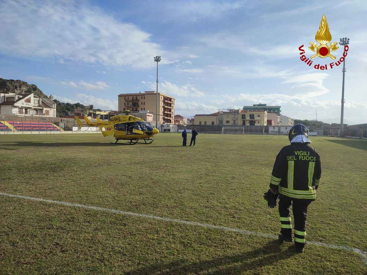 Tragedia a Milazzo: morto il padre coinvolto nello schianto col parapendio insieme alla figlia