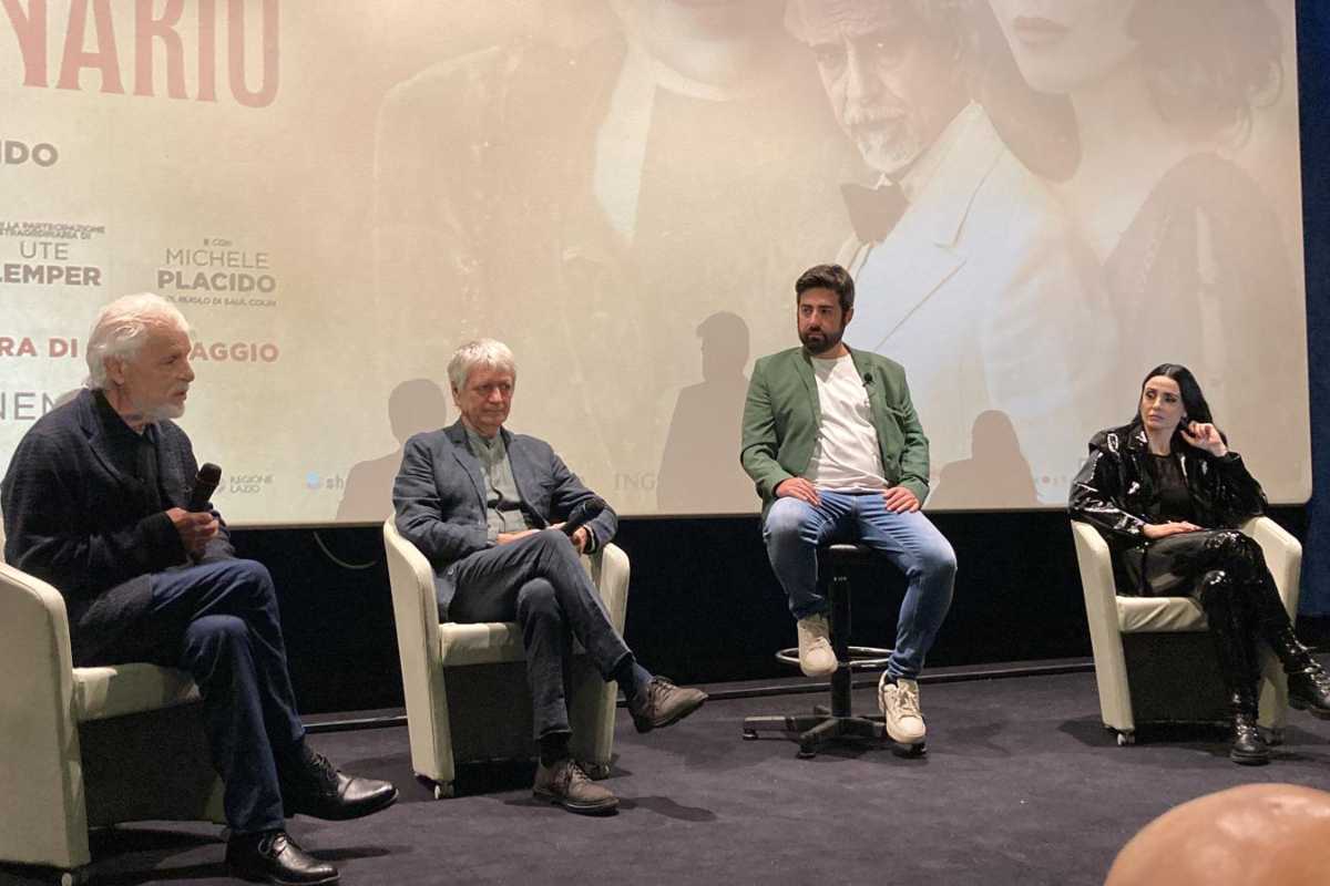 Galleria foto 'VIDEO | Agrigento, la proiezione in anteprima de “Eterno Visionario” di Michele Placido' - foto 3