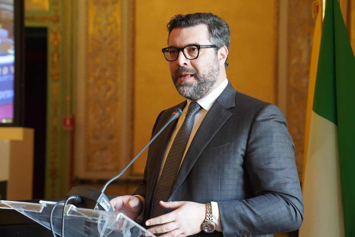 De Luca (M5s): “Sicilia martoriata, niente più mancette nella nuova Finanziaria”