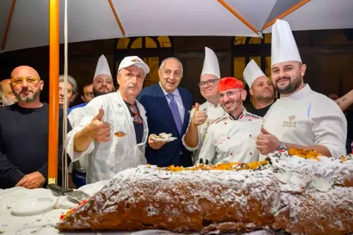 Nuovo record a Palermo, realizzato un cannolo di 30 metri: coinvolte diverse attività