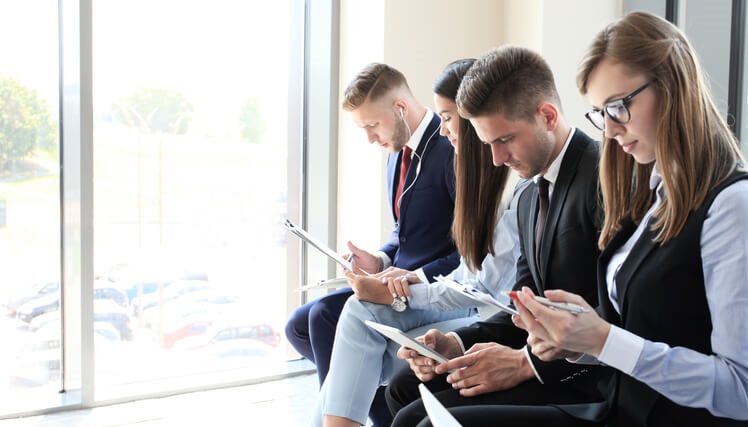 Sono troppi i giovani neo laureati ancora a spasso l’occupazione italiana fa flop a livello comunitario