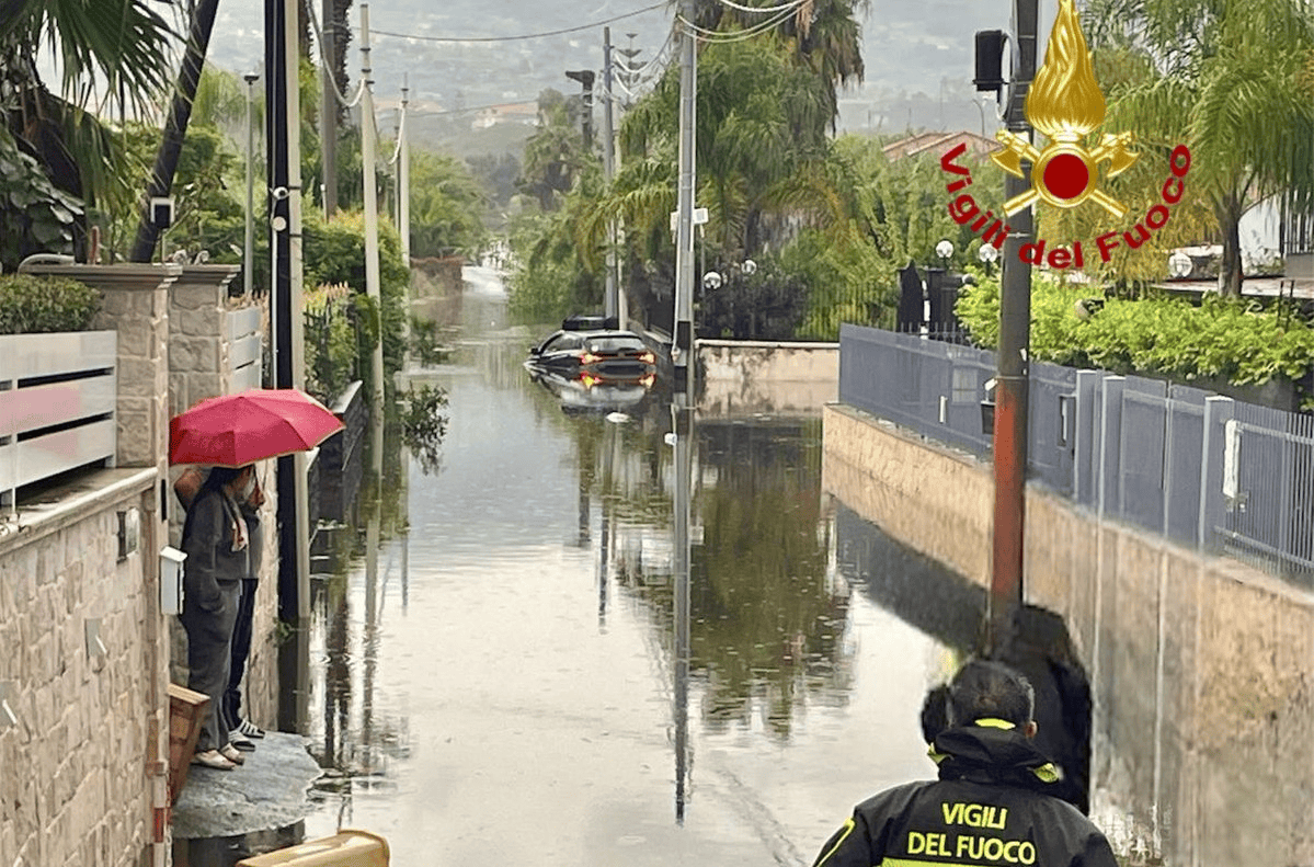 FOTO | Gravi danni nel Catanese dopo la bomba d’acqua, le incredibili immagini