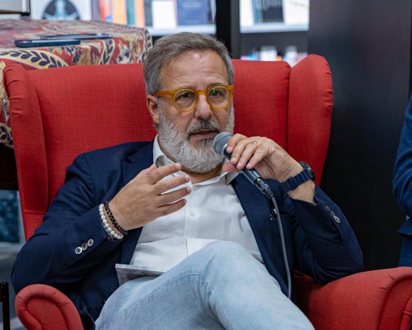 Un tuffo nel dolore del lutto di Nuccio Anselmo “Parlami madre” è memoria e ironia insieme